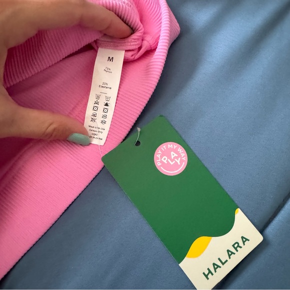 NWT Halara Ribbed Halter Strap Thumb Hole Cropped Yoga Sports Top (pink) Medium - Picture 7 of 11